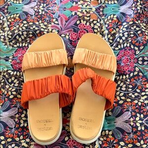 Sorel Women's Vibrant Orange and peach Sandals